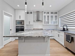 149 S Corner Ridge Mews NE, Calgary, AB T3N 1X5