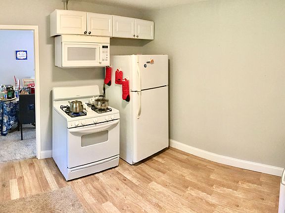 2nd image of 474 Campus Dr