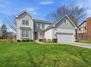 7814 Brookbank Rd, Willowbrook, IL 60527