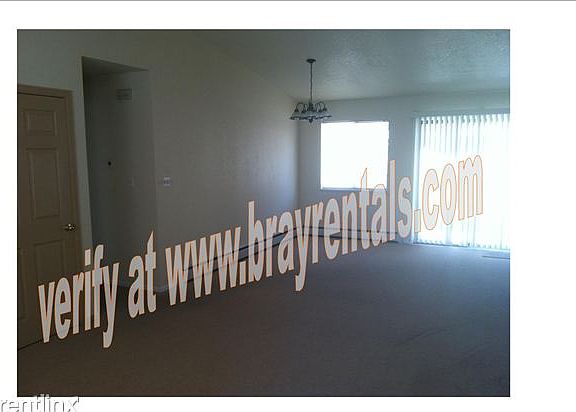 3072 McKenna Ct livingroom watermarked