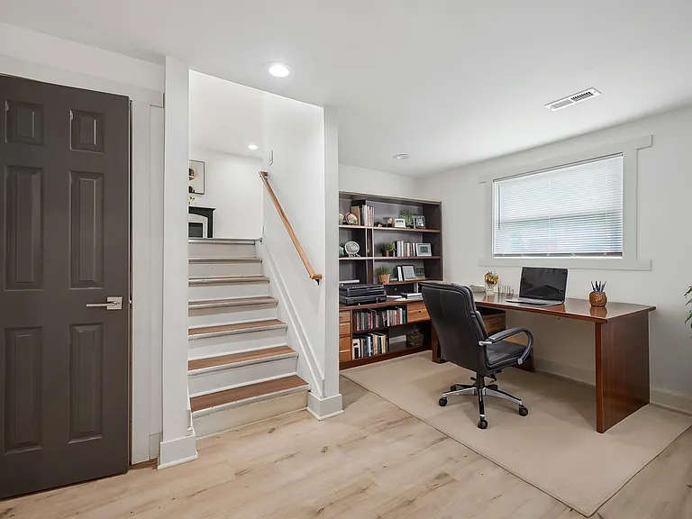 867 Harris Dr — Photo 8