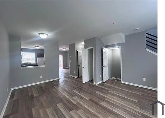 3 bed, $2,500 — Photo 3