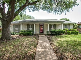 2802 Cessna Ct, Dallas, TX 75228