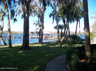 217 River Bend Pl, Welaka, FL 32193