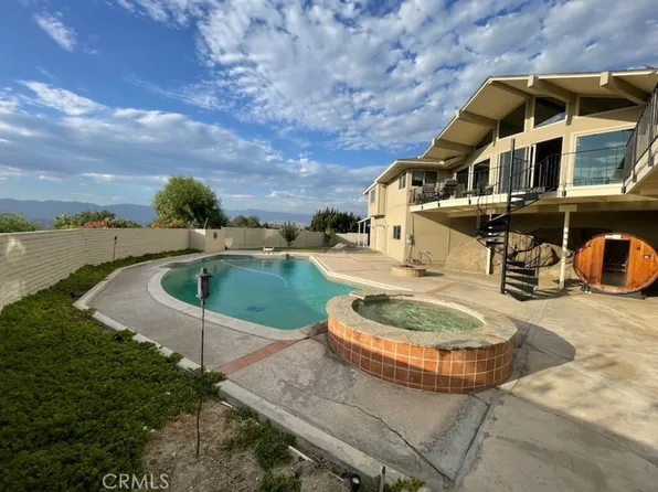23250 Townsend Dr, Grand Terrace, CA 92313