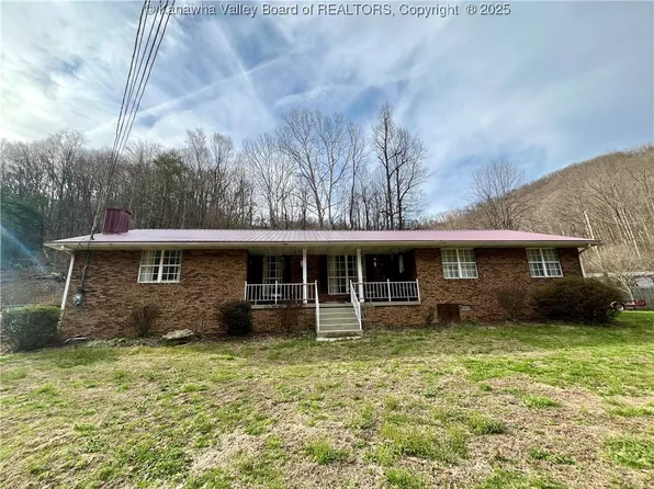 9189 Daniel Boone Pkwy, Foster, WV 25081