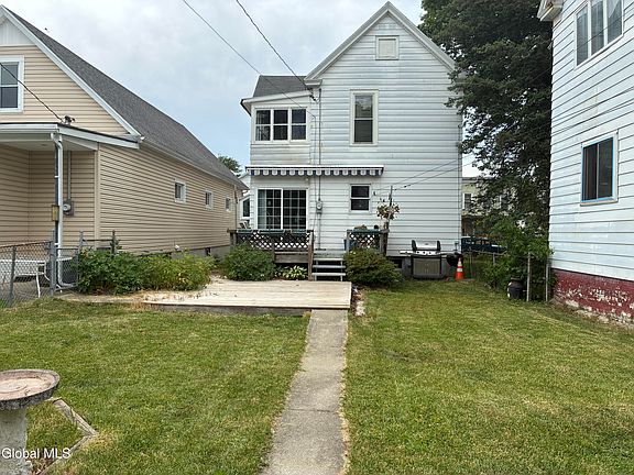 3rd image of 464 8th Avenue