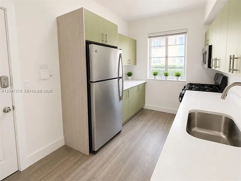 762 Lenox Ave #CU-2 — Photo 7