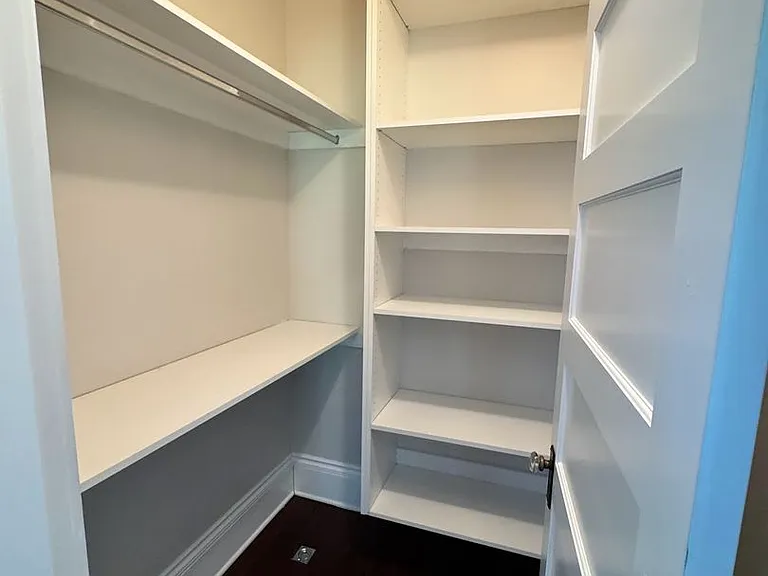 4718 N Oberlin St — Photo 12