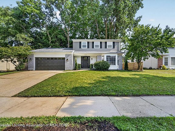 4th image of 2225 Montego Dr