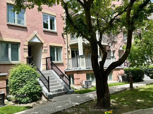 75 Weldrick Rd E #837, Richmond Hill, ON L4C 0H9