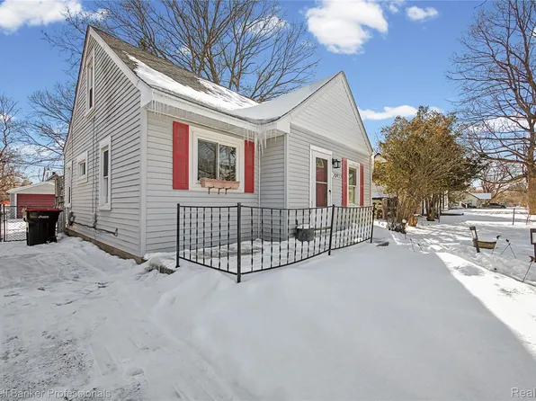 20922 Negaunee St, Southfield, MI 48033