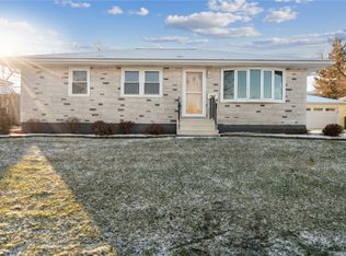 2915 B Ave NW, Cedar Rapids, IA 52405