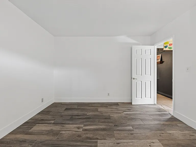 3641 Algonquin Dr — Photo 9