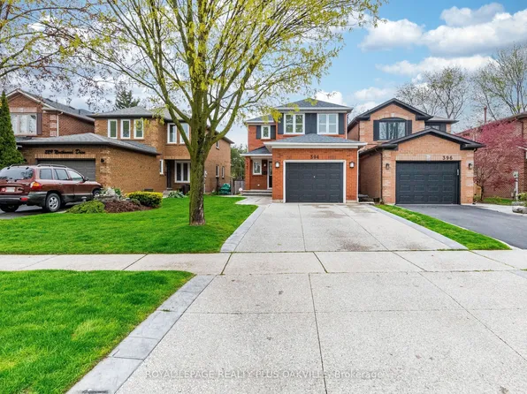 394 Maidstone Cres, Oakville, ON L6M 1A1