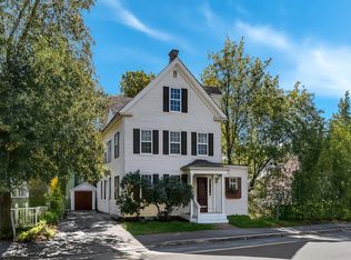 33 Beach St, Saco, ME 04072
