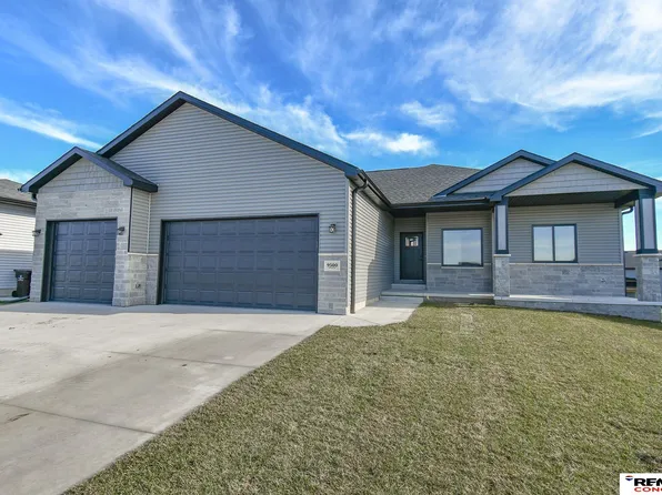 9500 Delano Dr, Lincoln, NE 68516