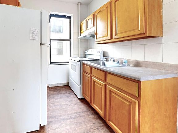 4th image of 41-07 28th Ave #7