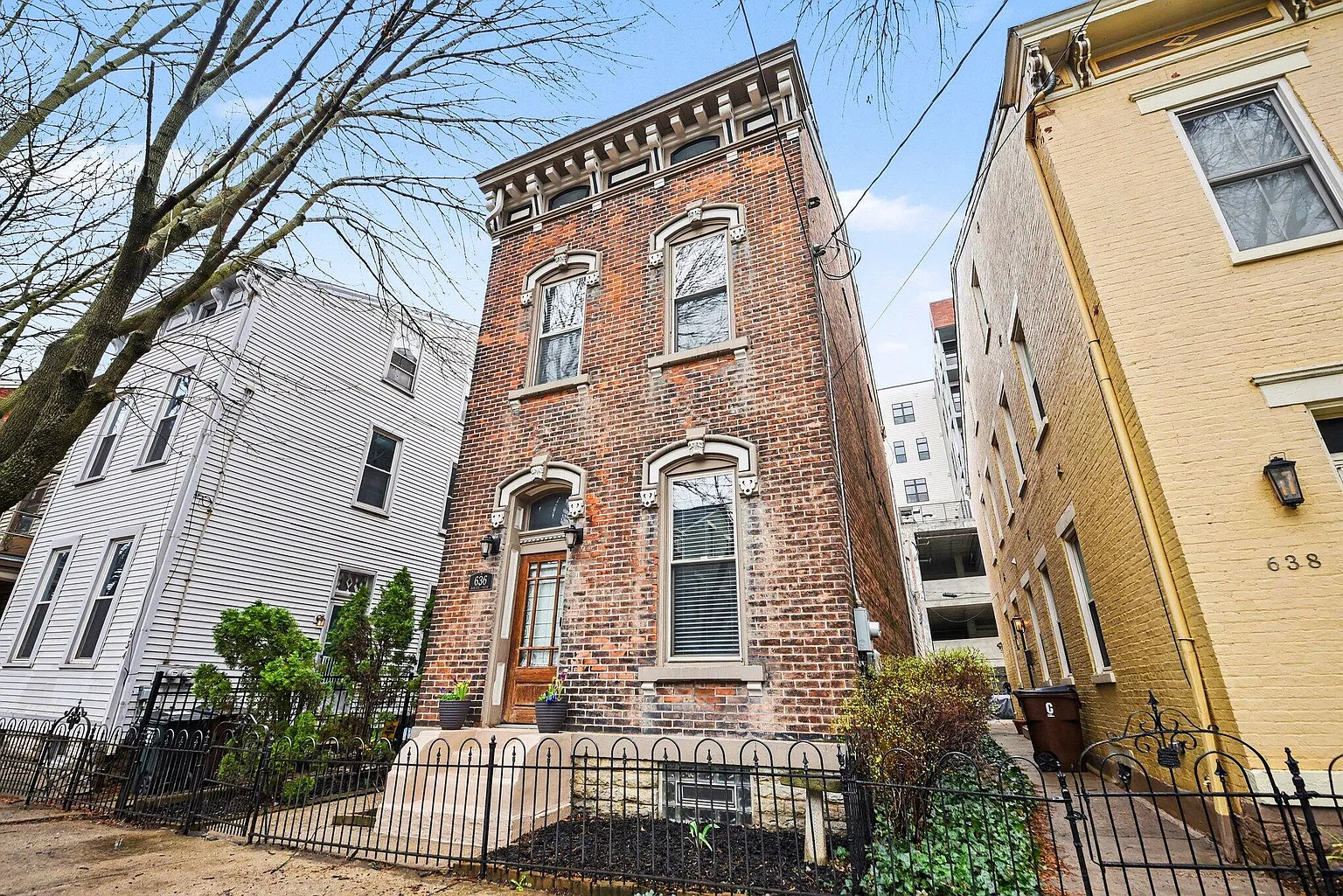 636 Bakewell St photo 1