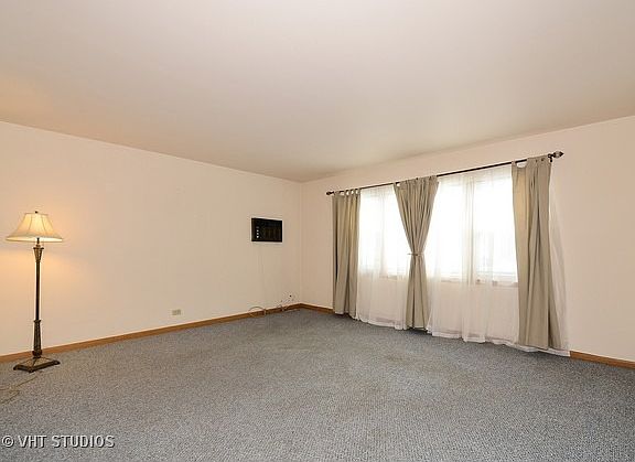 3rd image of 6804 N Overhill Ave #5-A
