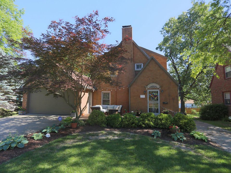 1st image of 1504 E Glen Ave