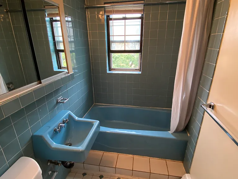 33 Chestnut St — Photo 7