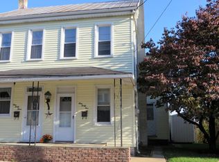 141 N Cedar St, Lititz, PA 17543
