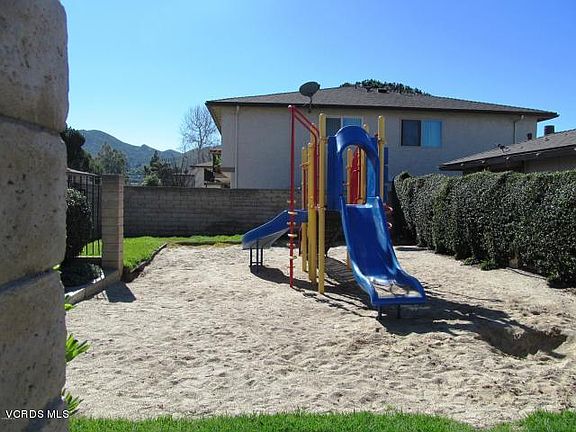 4th image of 2075 Ave Vista Del Monte Unit 4
