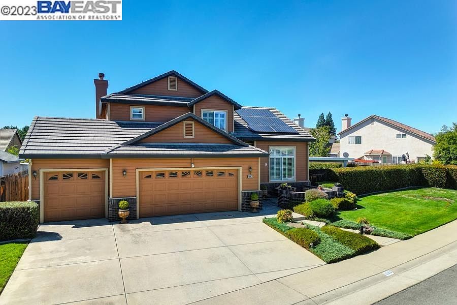 1st image of 1562 Lupine Ln