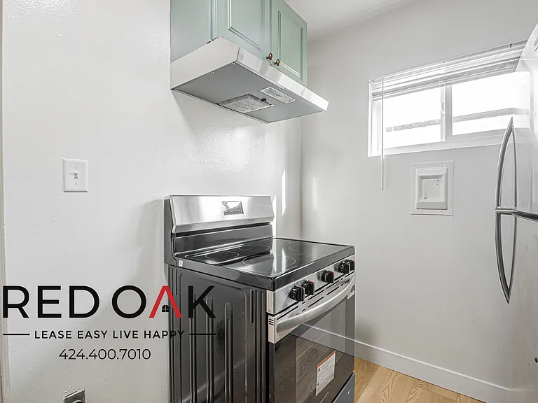 2666 Ellendale Pl #303 — Photo 6