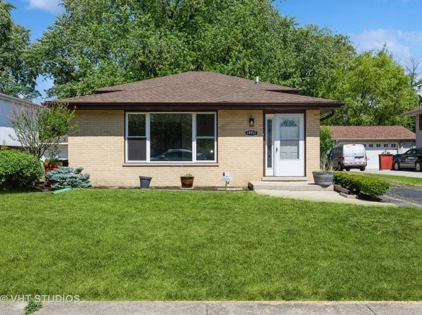 14937 Kilbourn Ave, Midlothian, IL 60445