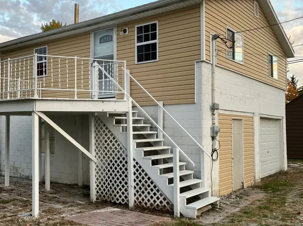 1515 S North St, Elwood, IN 46036