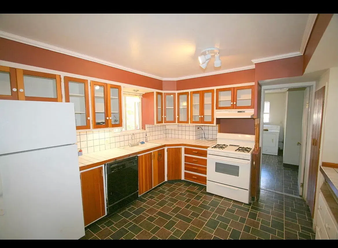 3 bed, 1.5 bath, 1456 sqft, $1,850 — Photo 4