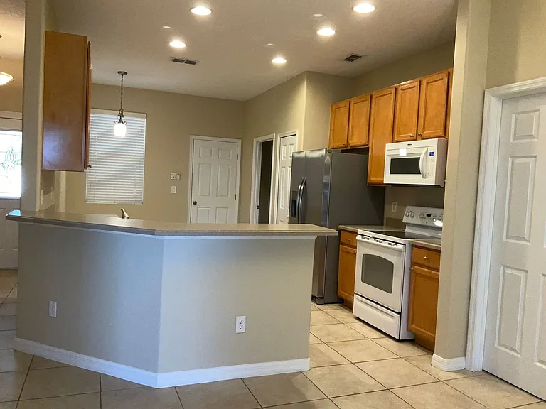5303 Cape Hatteras Dr — Photo 8