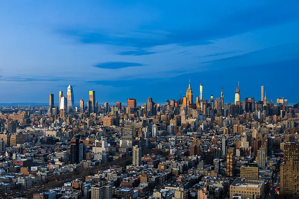 Sold by Extell Marketing Group | media 22