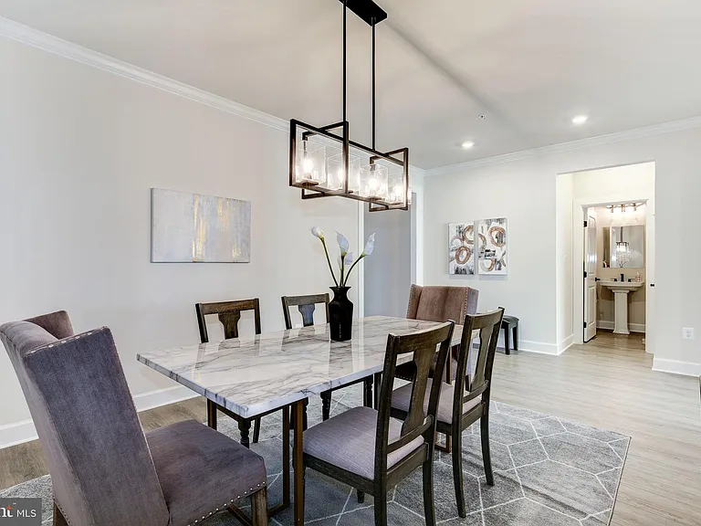 6547 Clubhouse Dr — Photo 17