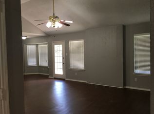 1033 Green Ridge Ter, Saginaw, TX 76179