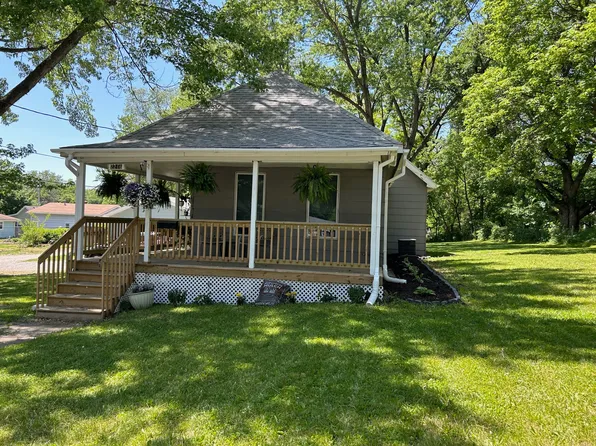 2216 S Union St, Des Moines, IA 50315