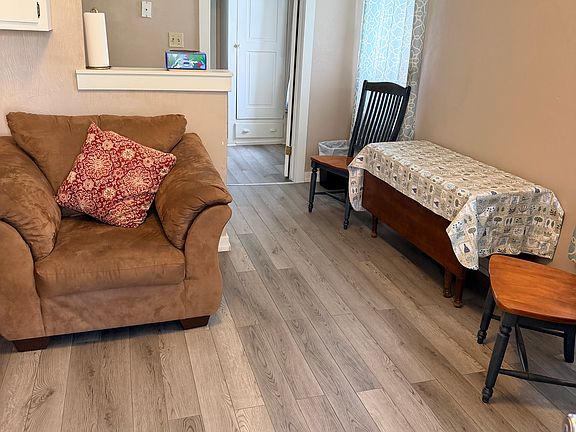 3rd image of 207 E Church St #1