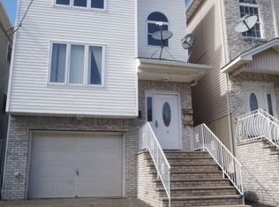 19 S 7th St, Elizabeth, NJ 07202