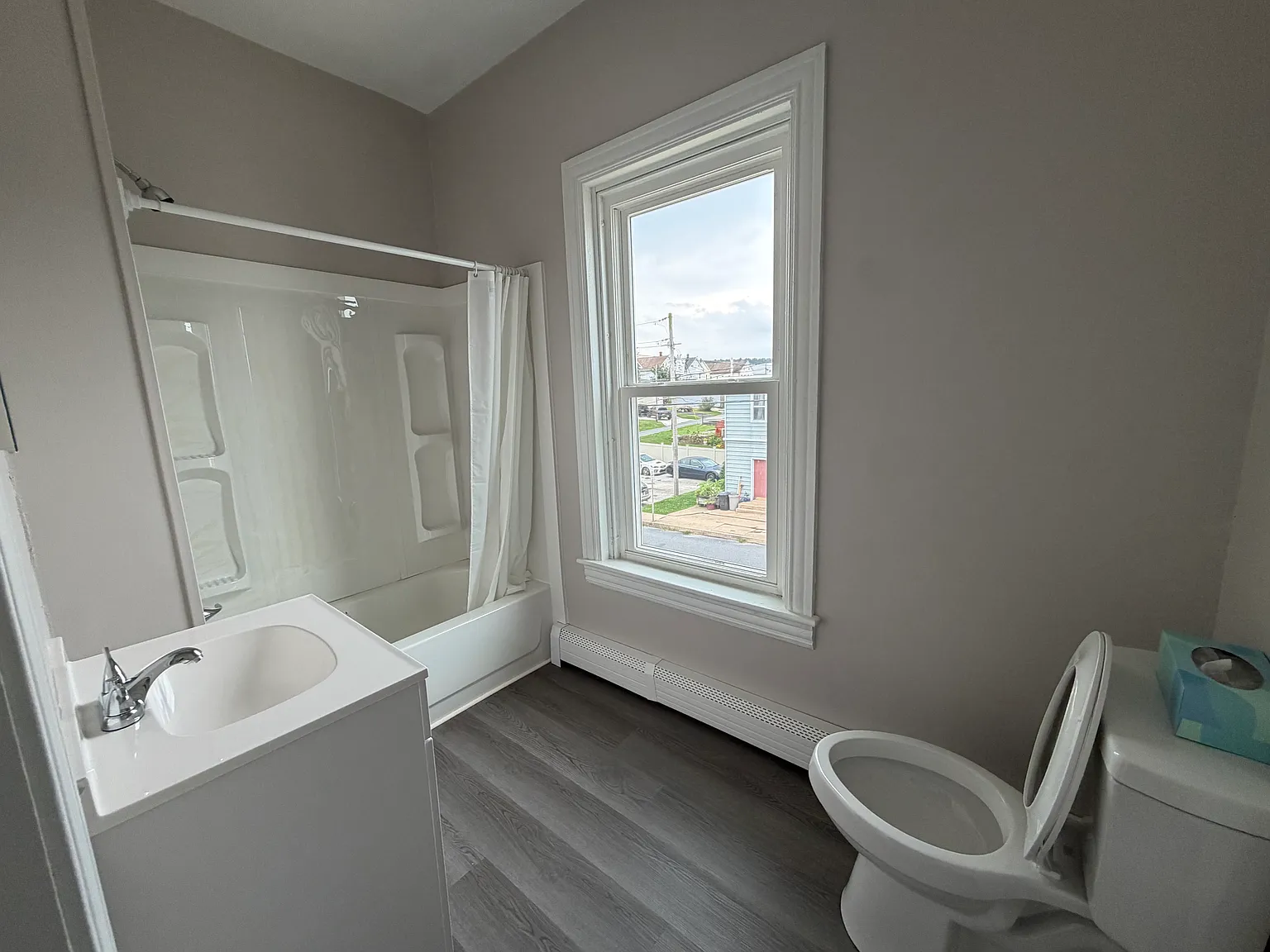 3 bed, $1,385 — Photo 4