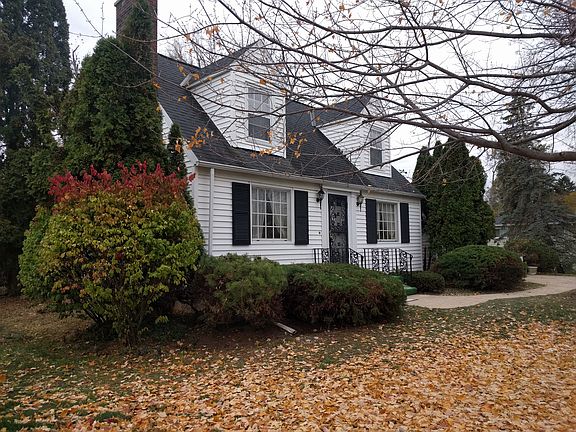 3rd image of 1638 Parkvale Ave