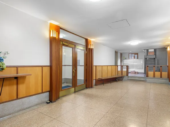 332 East 84th Street image 9 of 10