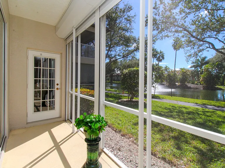 600 Diamond Cir #607 — Photo 16