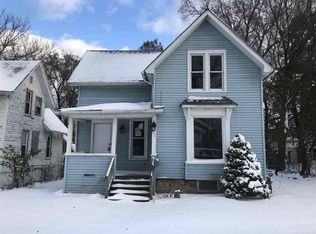 825 Hovey Ave, Rockford, IL 61103