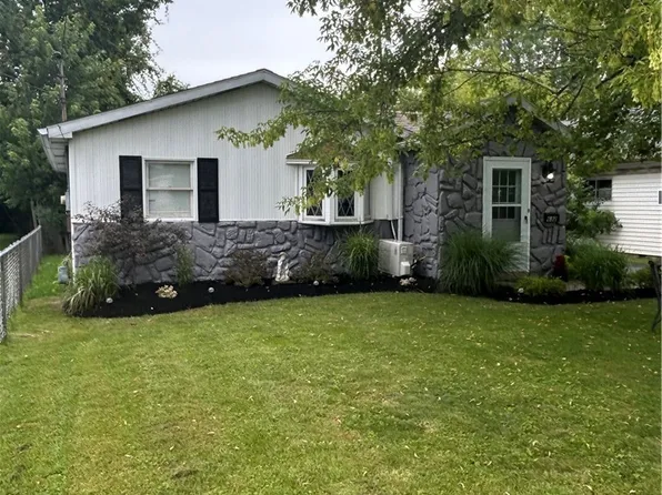 632 Longmeadow Rd, Amherst, NY 14226