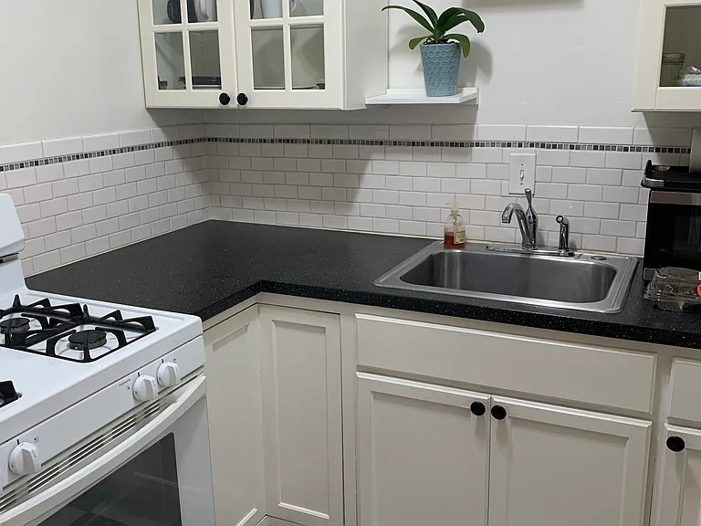 5770 W Olympic Blvd — Photo 12