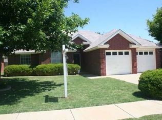 2718 80th St, Lubbock, TX 79423