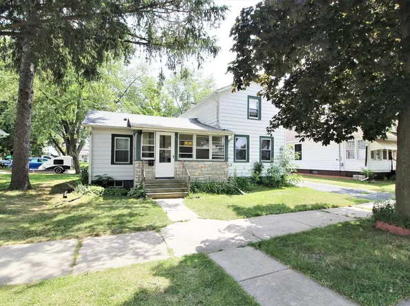 703 South 7th STREET, Watertown, WI 53094