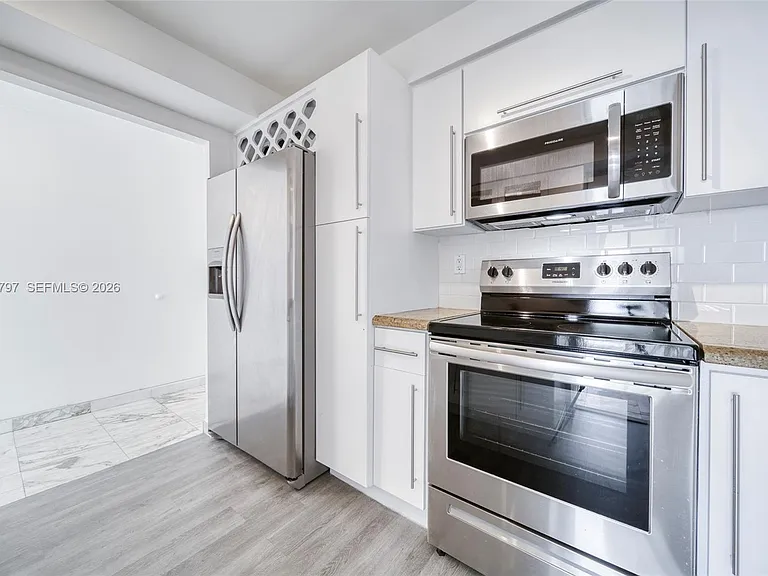 7933 West Dr #817 — Photo 2